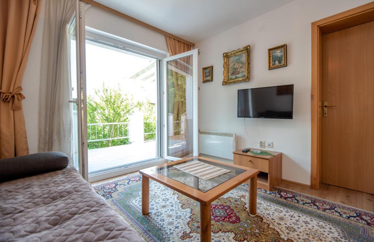 Apartman Mira サラエヴォ エクステリア 写真